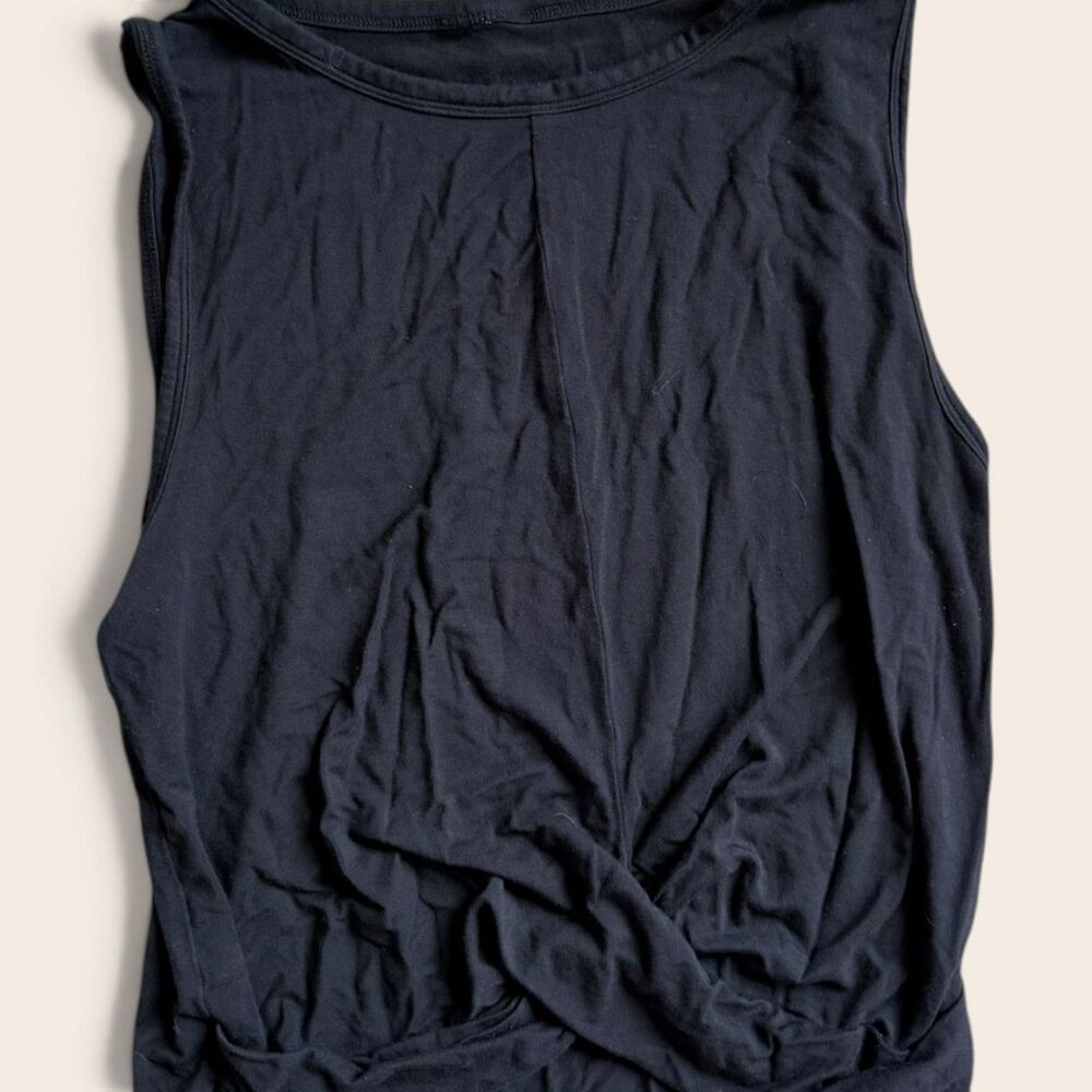 Alo Yoga Black Twist Front Cropped Tank M Pilates Athleisure Minimalist